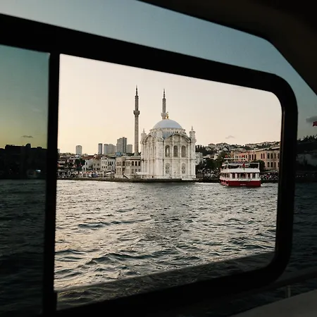 Mandarin Oriental Bosphorus, Szálloda 5*